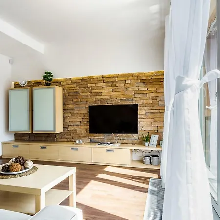 Kotevni Apartment *