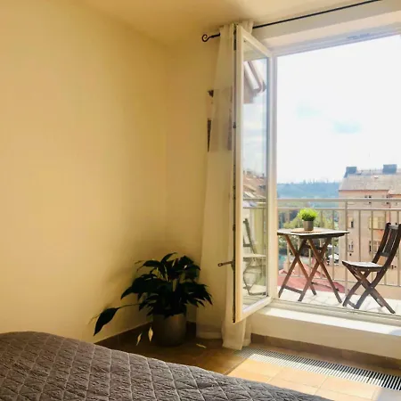 Kotevni Apartment